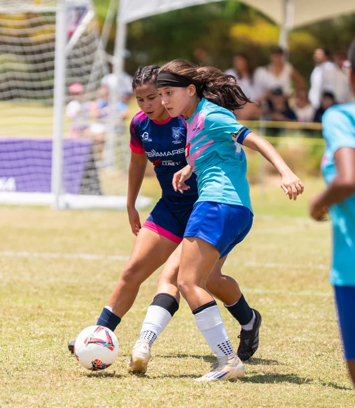 Partido de la categoría femenina del MICFootball Punta Cana.