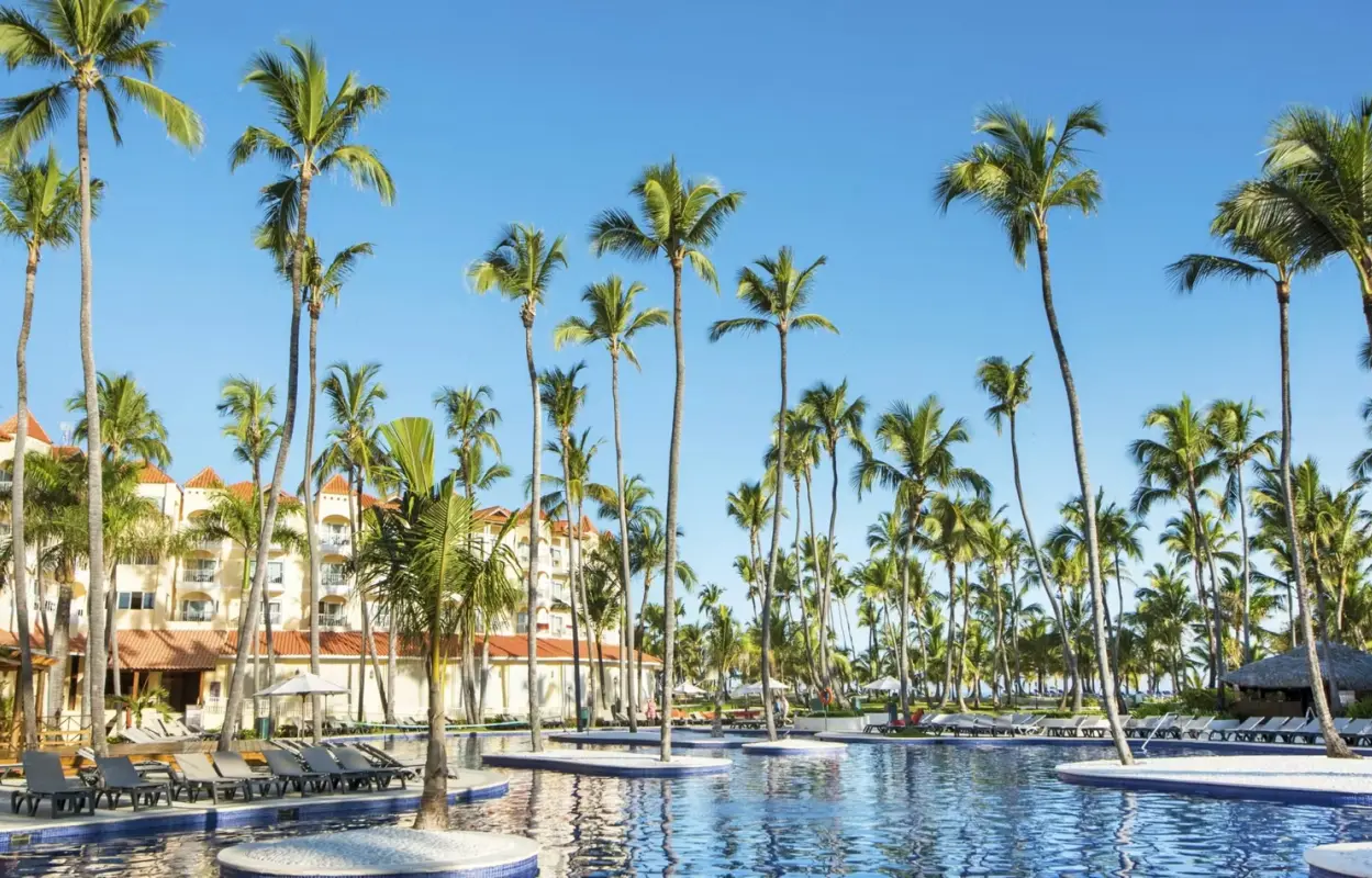 OCARI_POOL_37_Landscape